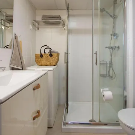 Apartament Centrally Located South Facing With Pool Torremolinos